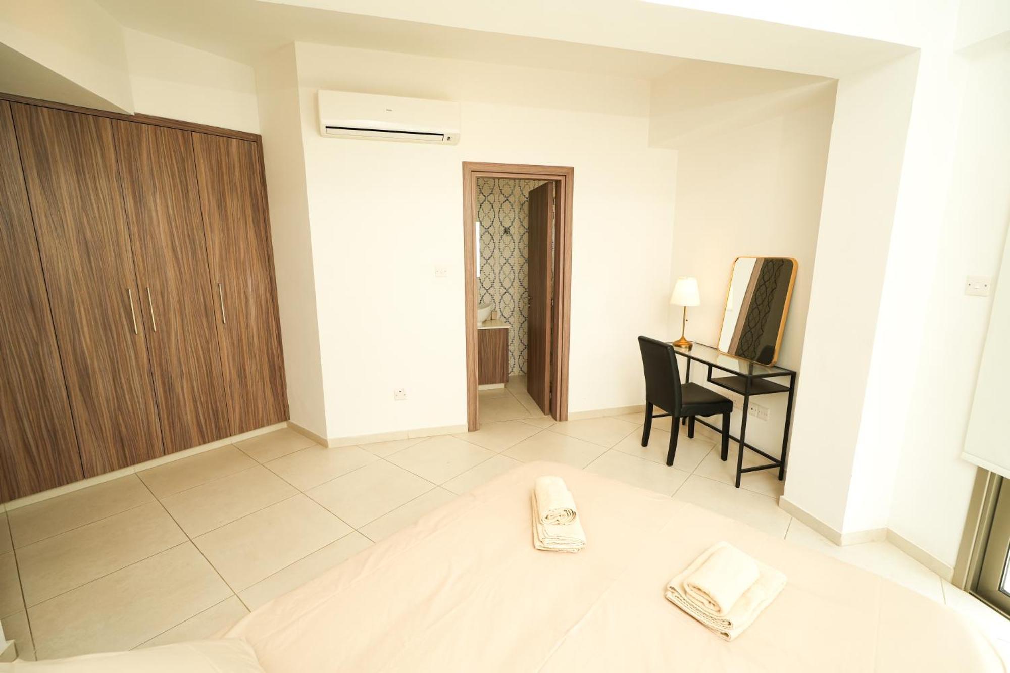 Halcyon Central Apartment Lárnaca Exterior foto
